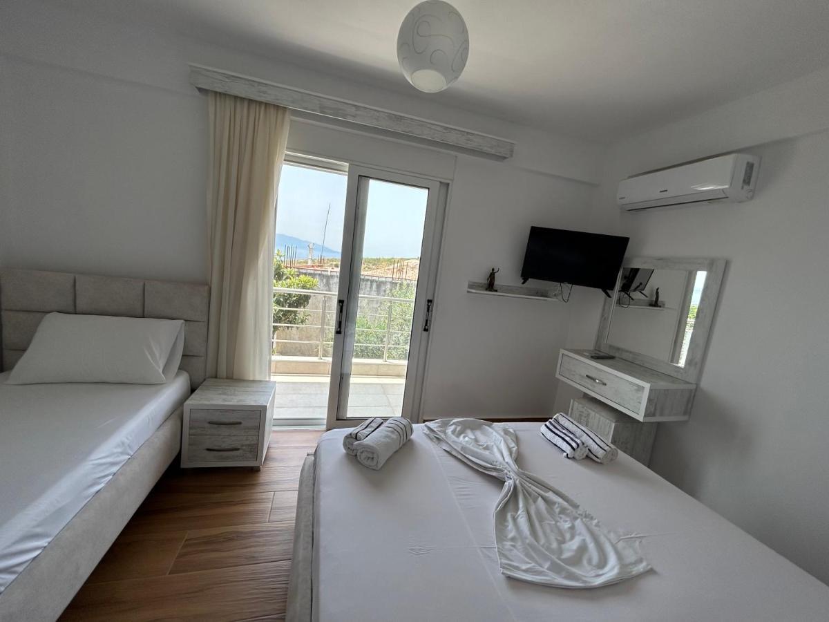 Eri Apartment *