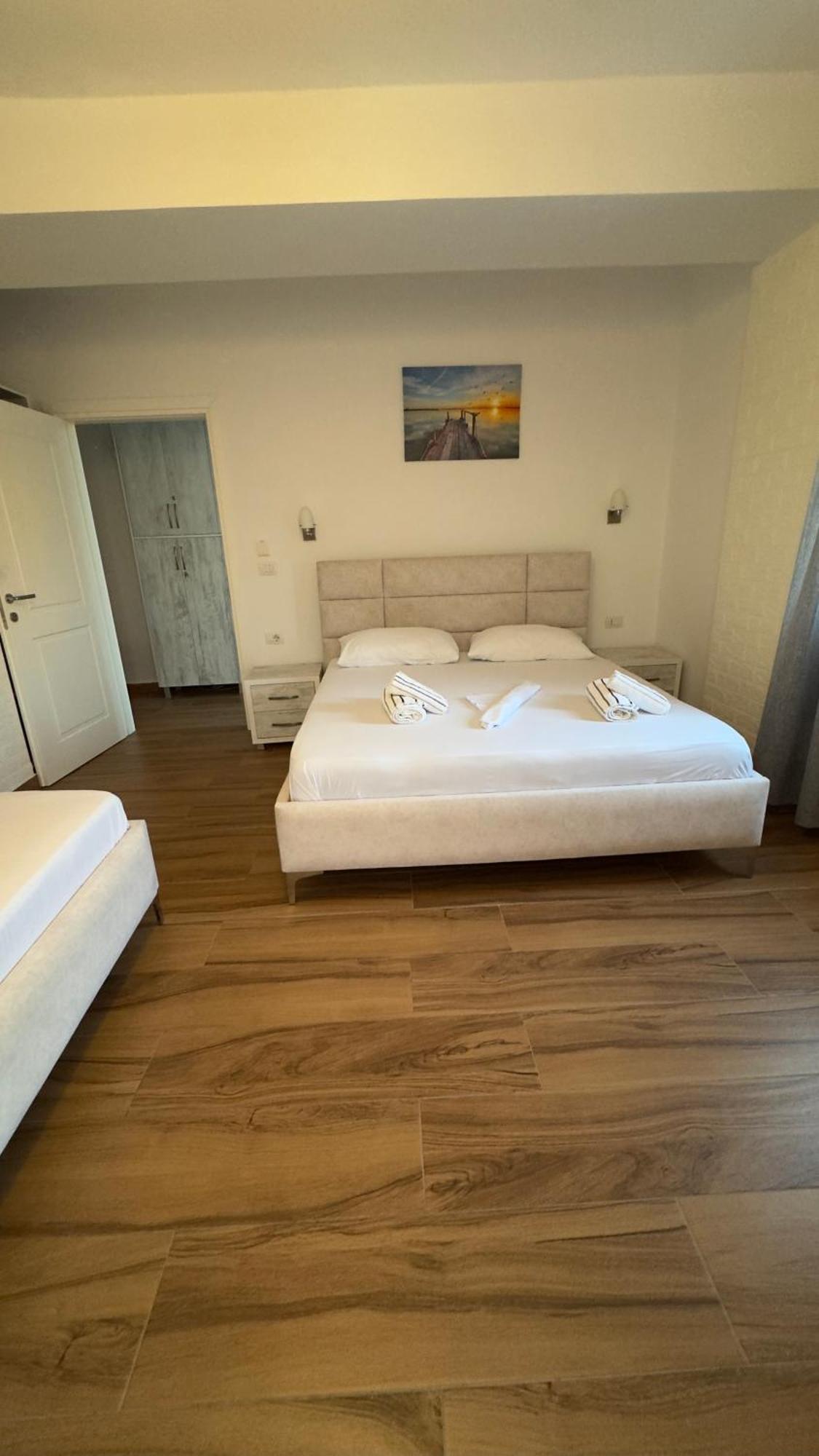Apartment Eri *