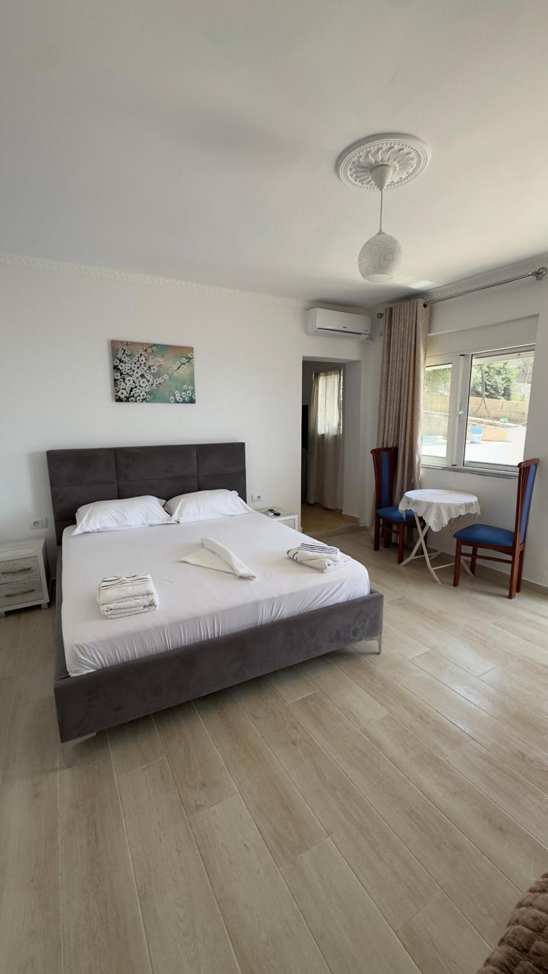 Eri Apartment Sarande